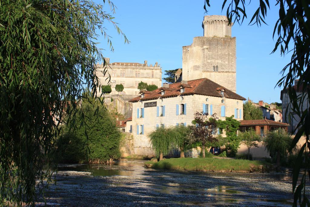 Hostellerie Les Griffons Bourdeilles Exterior foto